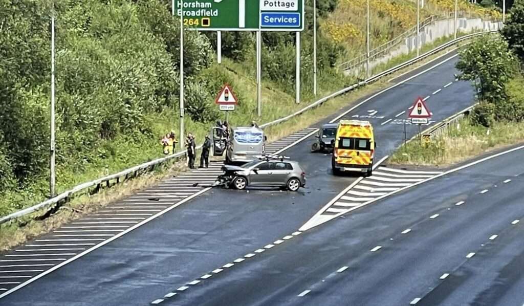 Two-vehicle RTC Pease Pottage