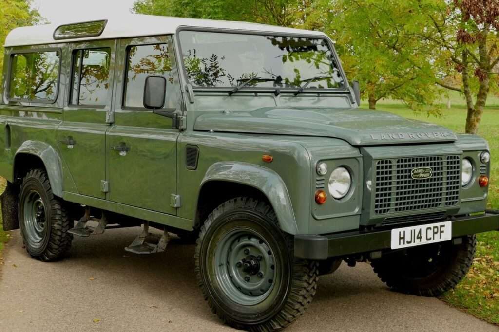 MP Andrew Griffith’s Land Rover Defender Stolen from Station Car Park