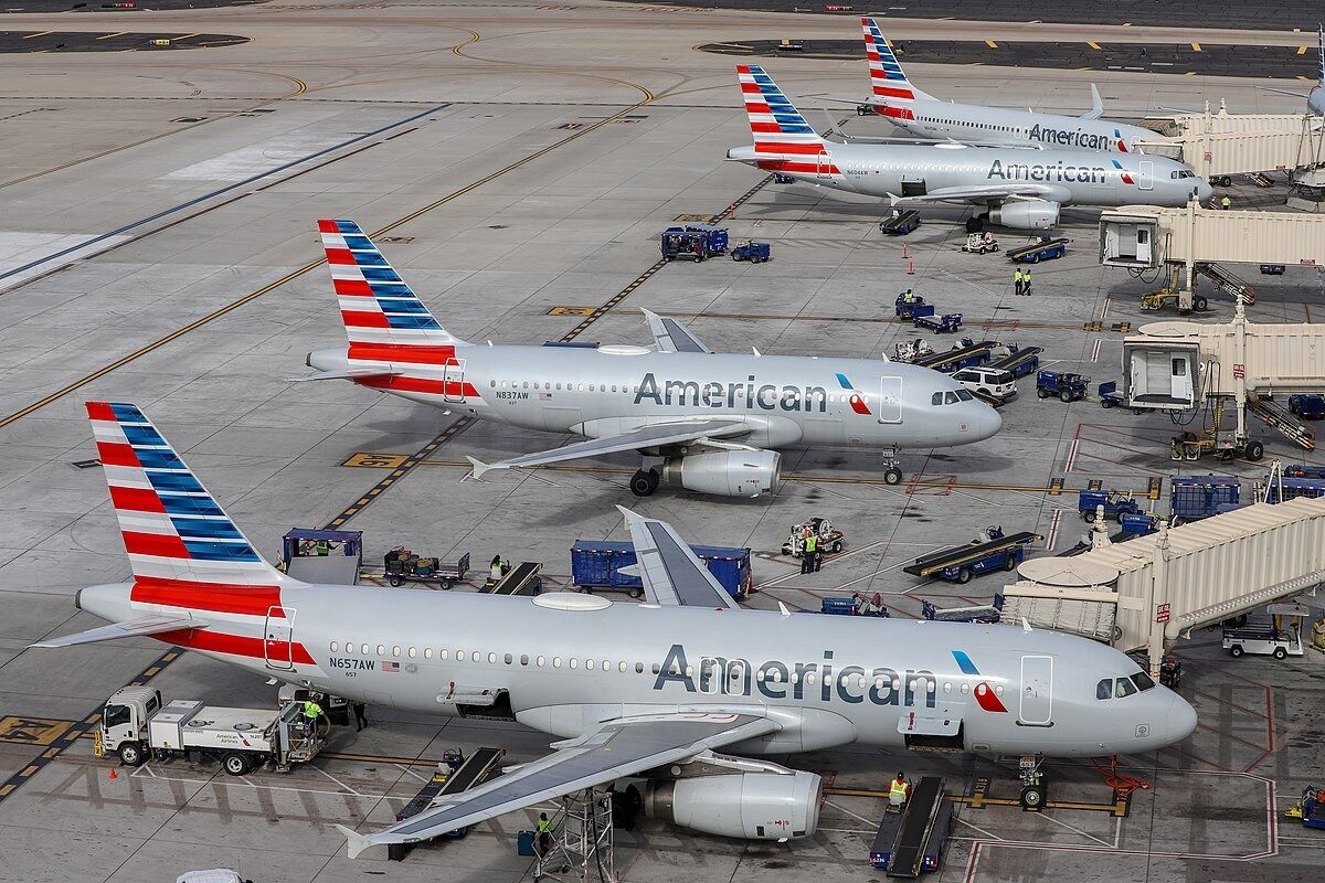 American Airlines Delays All Flights Over Mystery ‘Windows Communication’ Problems, Sparking Chaos