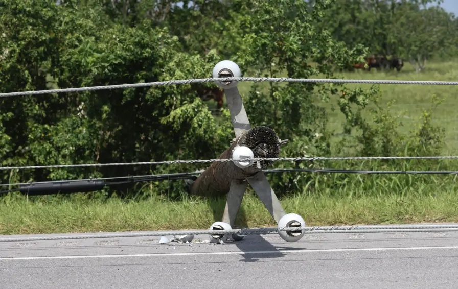 Houston Power Outages: Hurricane Beryl Plunges 2.2 Million into the Dark