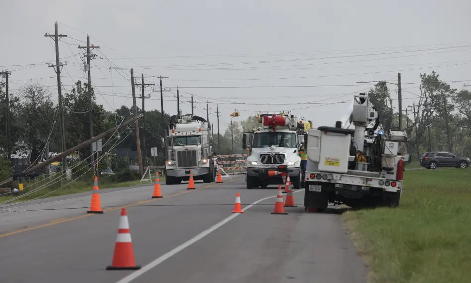 Single99 A Million Texans Remain Without Power in Sweltering Weather Three Days After Hurricane Beryl as Outrage Against Power Supplier Mounts
