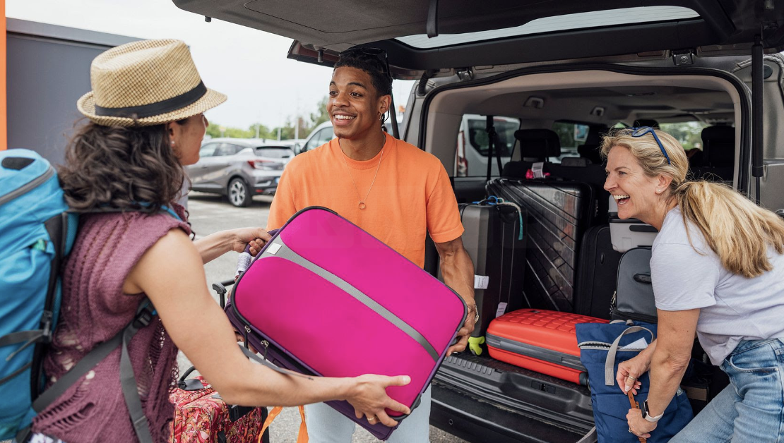 Cost of Airport Drop-Offs Hits Record High Amid Fee Hikes