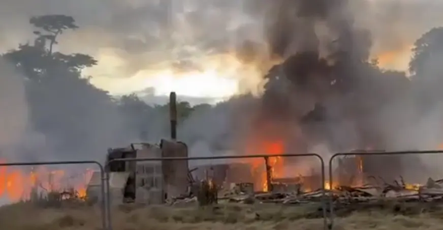 Herts Fire & Rescue Responds to Large Fire at Derelict Building in Cheshunt