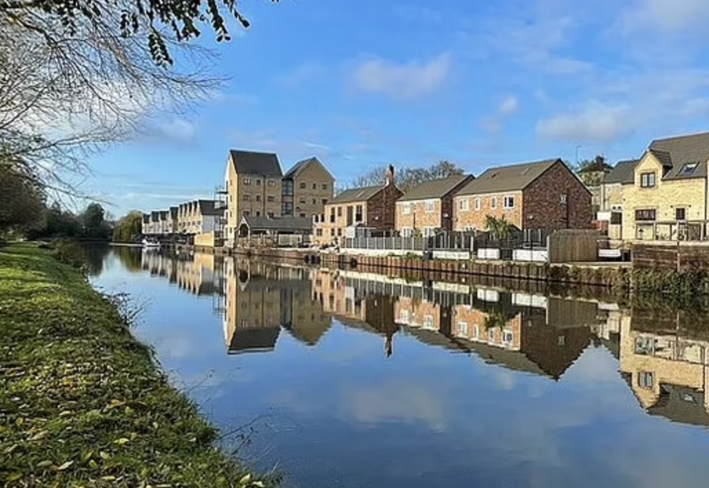 Murder Investigation Underway After Elderly Man Found Dead in River Don