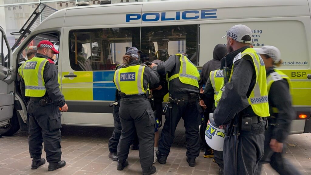 Eight arrests after rioters hurl bottles at police in Croydon