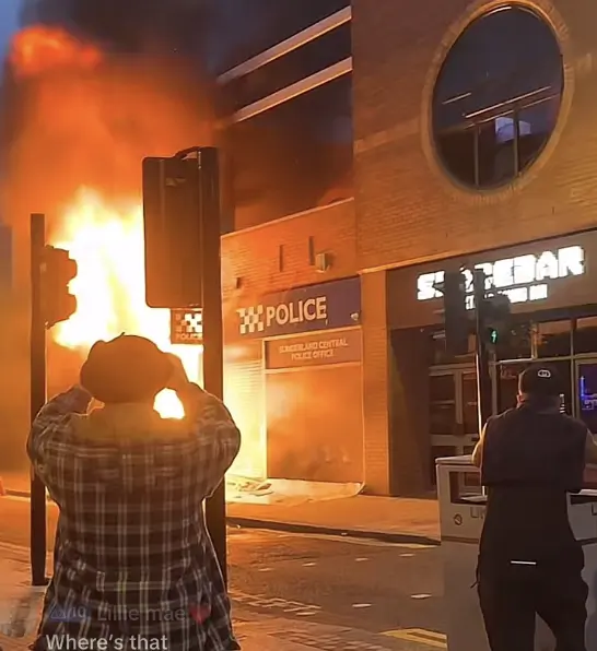 Britain’s Riot Carnage Deepens: Police Injured Amid Violent Clashes in Liverpool and Manchester