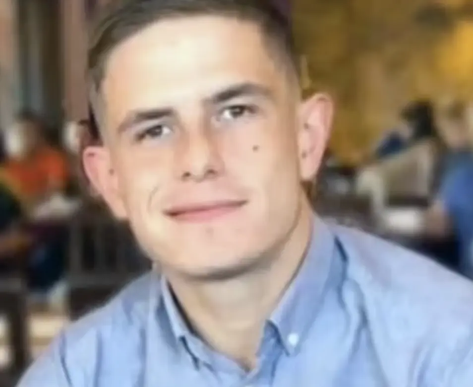 Man Thanks Paramedics Who Saved His Life After 11,000-volt Shock Incident Man Thanks Paramedics Who Saved His Life After 11,000-Volt Shock Incident