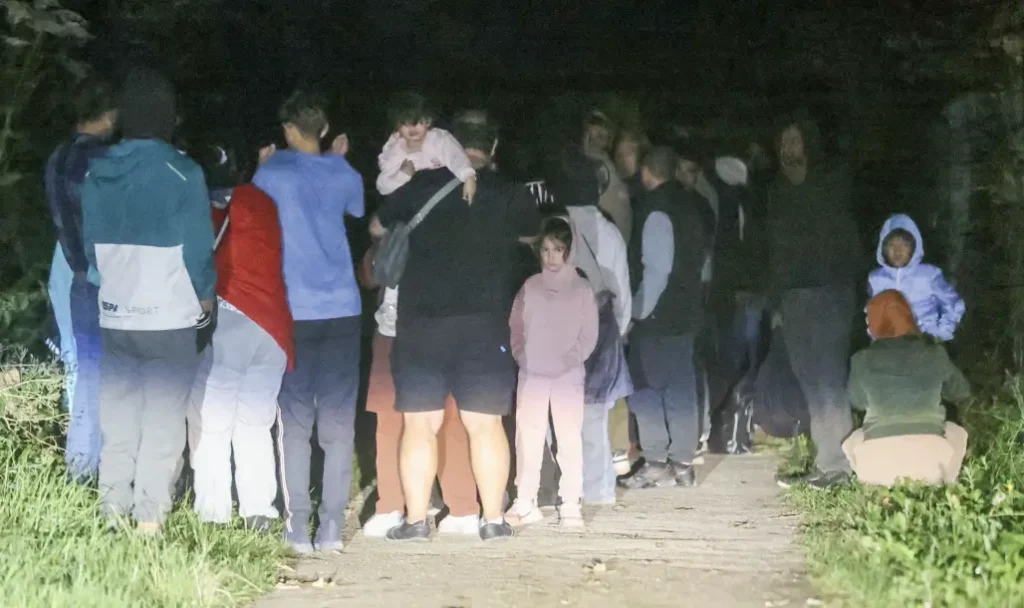 French Authorities Rescue 98 Migrants in the English Channel, Some Refuse Assistance