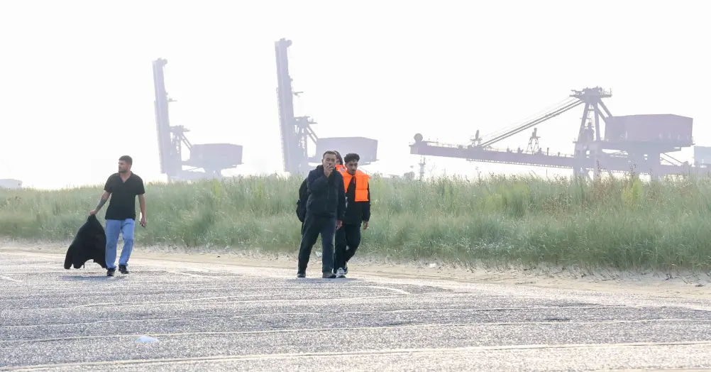 Photojournalist Threatened by Migrants While Documenting Channel Crossings