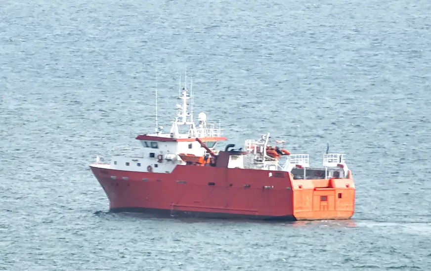 French Authorities Rescue 98 Migrants in the English Channel, Some Refuse Assistance