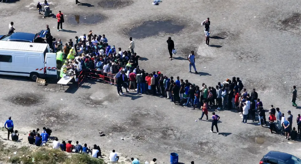 Two Dead, Five Injured After Shootings and Hammer Attacks at French Migrant Camp – UKNIP