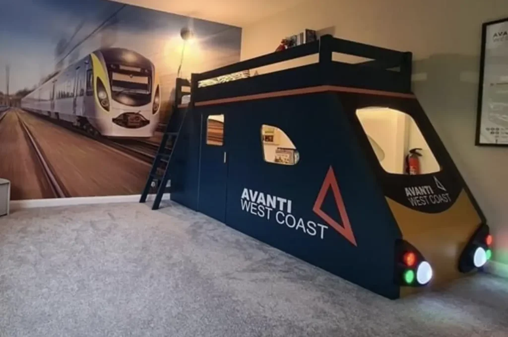 Five-Year-Old Avanti West Coast Superfan Becomes Rookie Trainee Driver