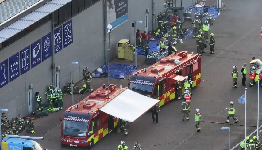 Dagenham Flat Block Fire: More Than 200 Firefighters Rescue Over 80 Residents as Investigation Begins