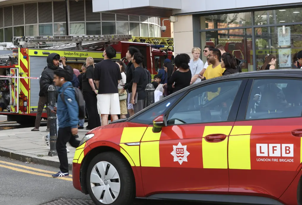Ten Fire Engines Sent to Tackle High Rise  Blaze on the Isle of Dogs