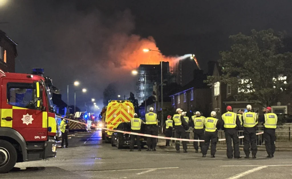Dagenham Flat Block Fire: More Than 200 Firefighters Rescue Over 80 Residents as Investigation Begins