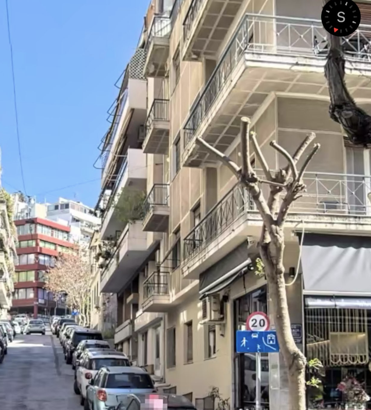 Tommy Robinson Films Latest Video at Mavro Provato Restaurant in Central Athens