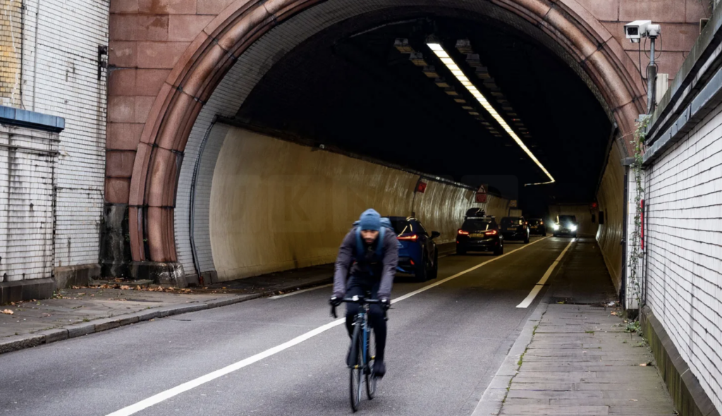 Major Congestion as Rotherhithe Tunnel Closes with ‘No Estimate’ for Reopening