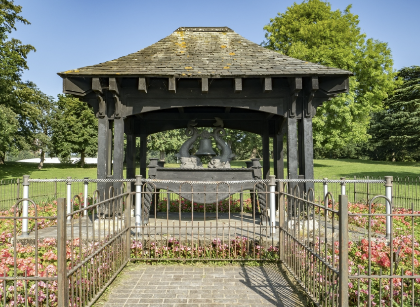 ‘Priceless’ World War One monument stolen from Crystal Palace Park