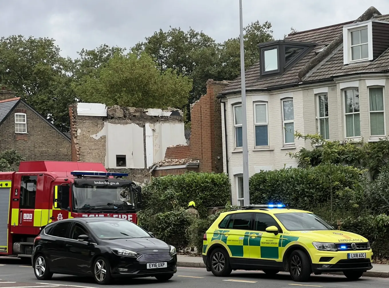 Two Houses in Richmond Collapse Amid Possible Gas Leak Probe