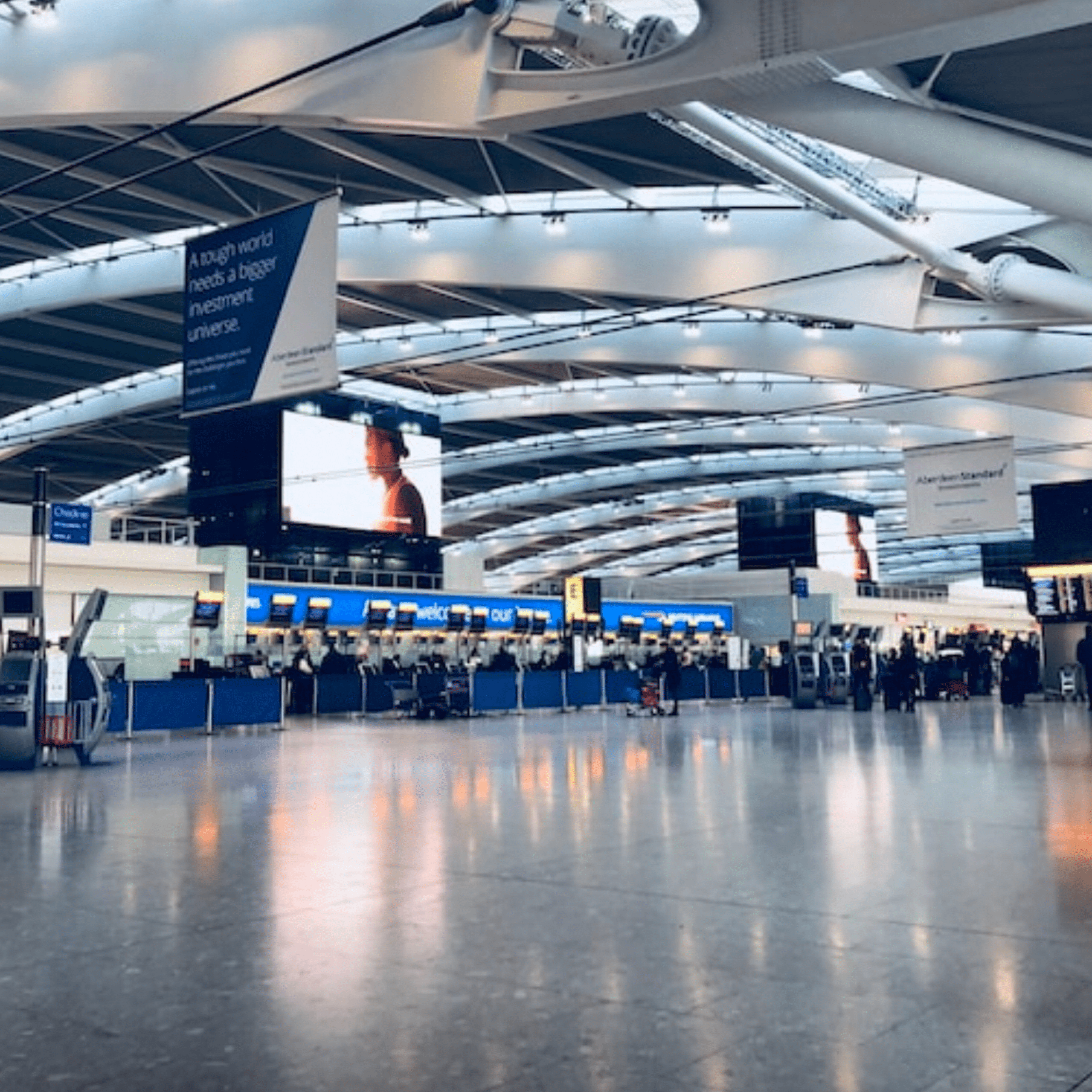 Suspected Wine Thief Arrested at Heathrow Airport