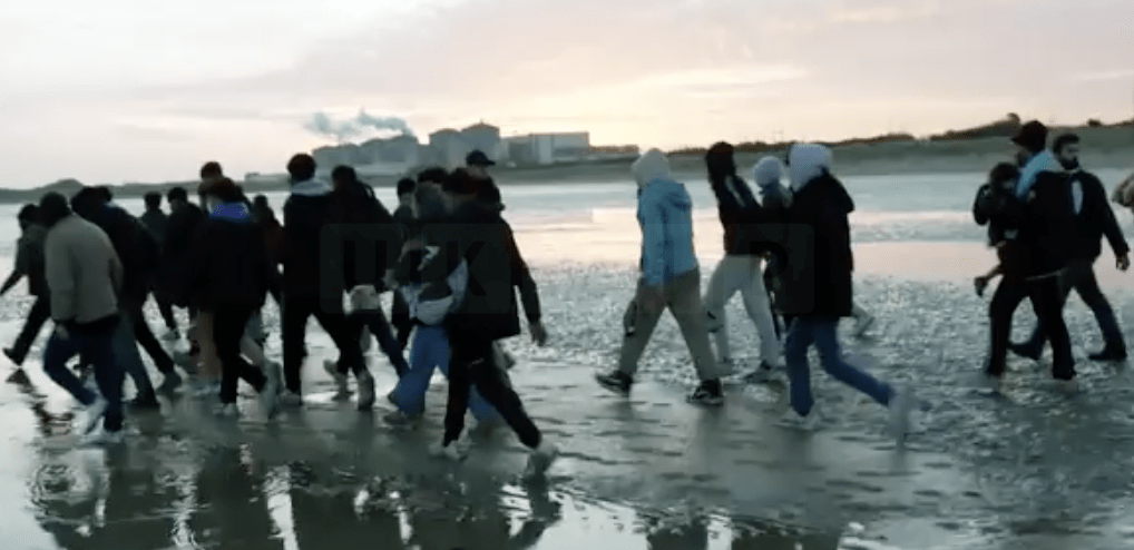 Royal Navy Urged to Patrol Channel and Return Migrants to France