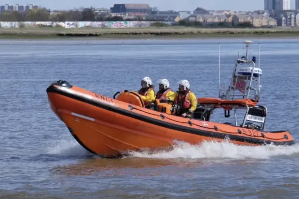 Body Found In River Thames Linked To Knockholt Murder Investigation Body Found in River Thames Linked to Knockholt Murder Investigation