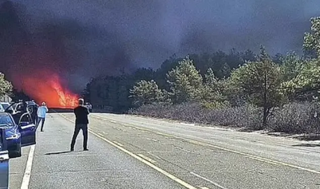 Evacuations Ordered as ‘Fast-Moving’ Wildfire Erupts in Wealthy Hamptons Enclave
