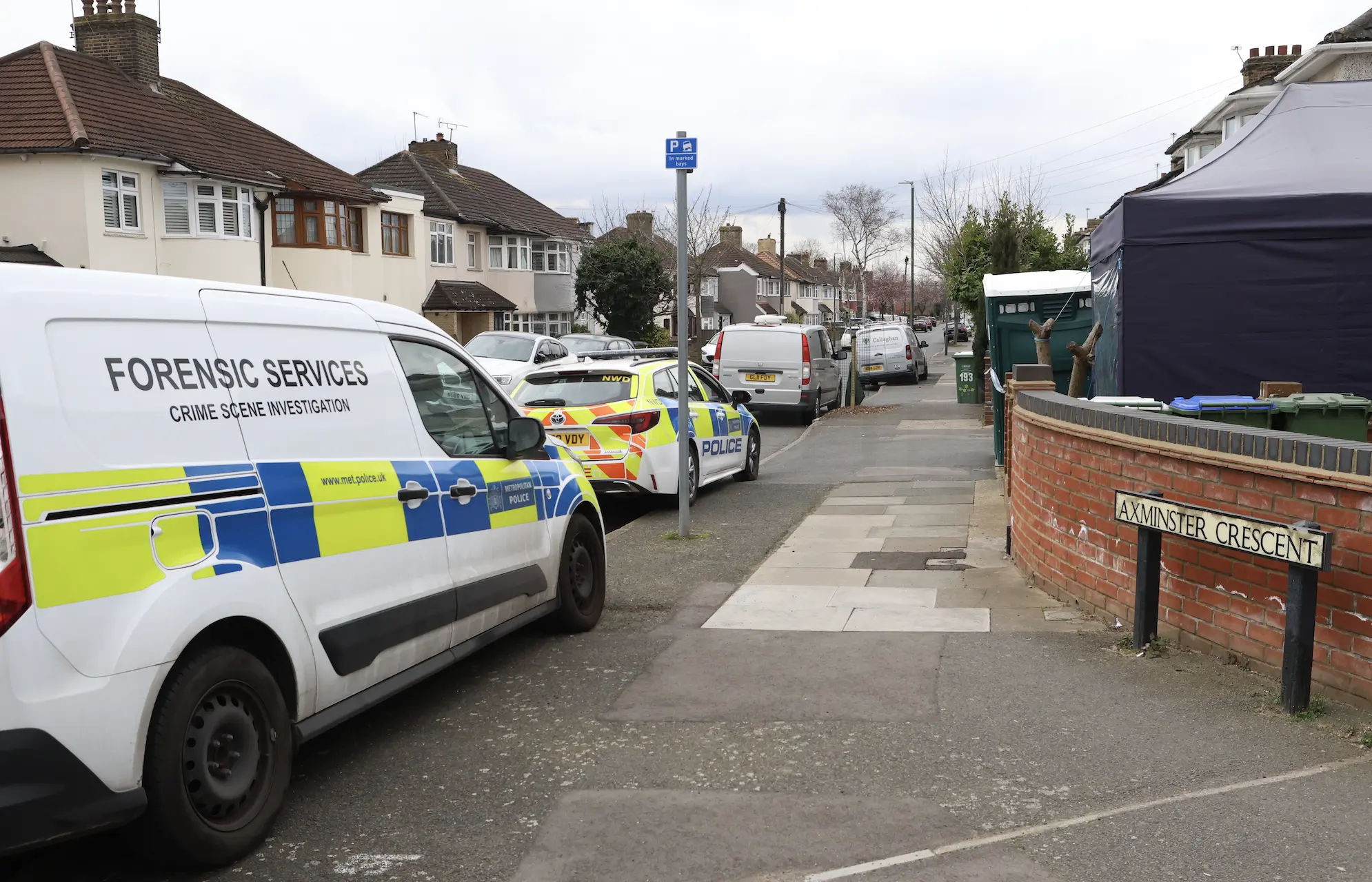 Forensic Specialists Spend Third Day At 'welling Horror House' In Search For Clues In Missing Mum Case Forensic Specialists Spend Third Day at ‘Welling Horror House’ in Search for Clues in Missing Mum Case