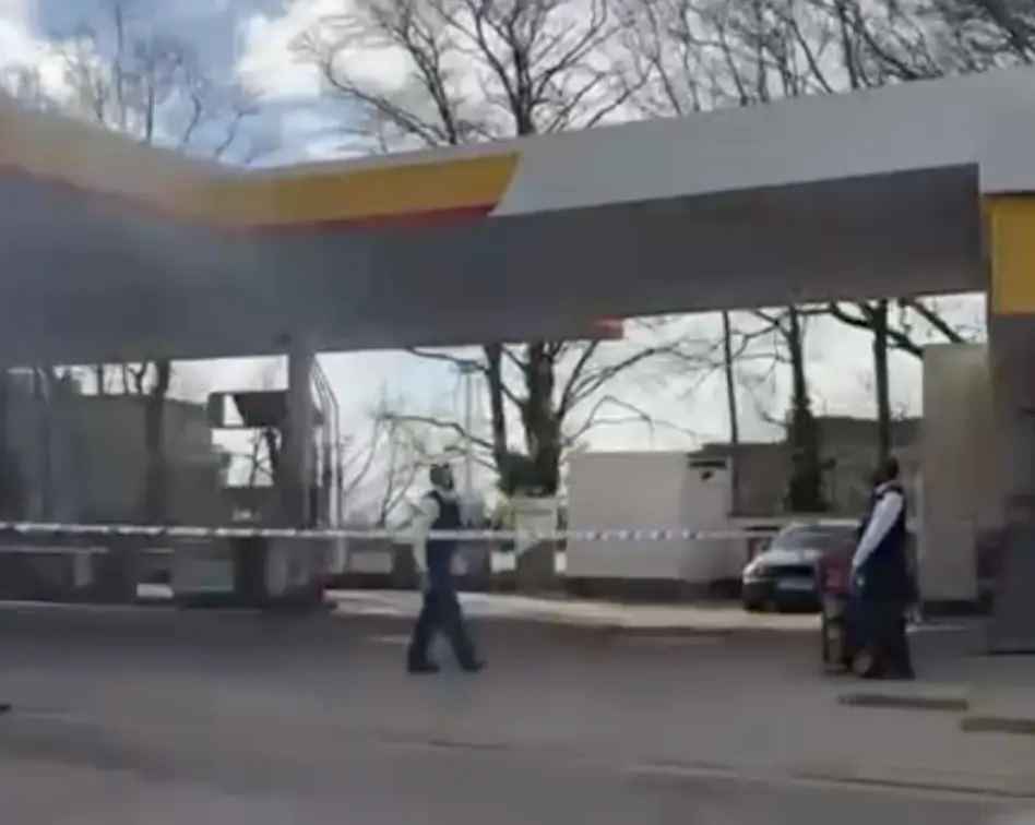 Emergency Services Rush to Serious Incident at Shell Petrol Station on Crystal Palace Parade Sydenham