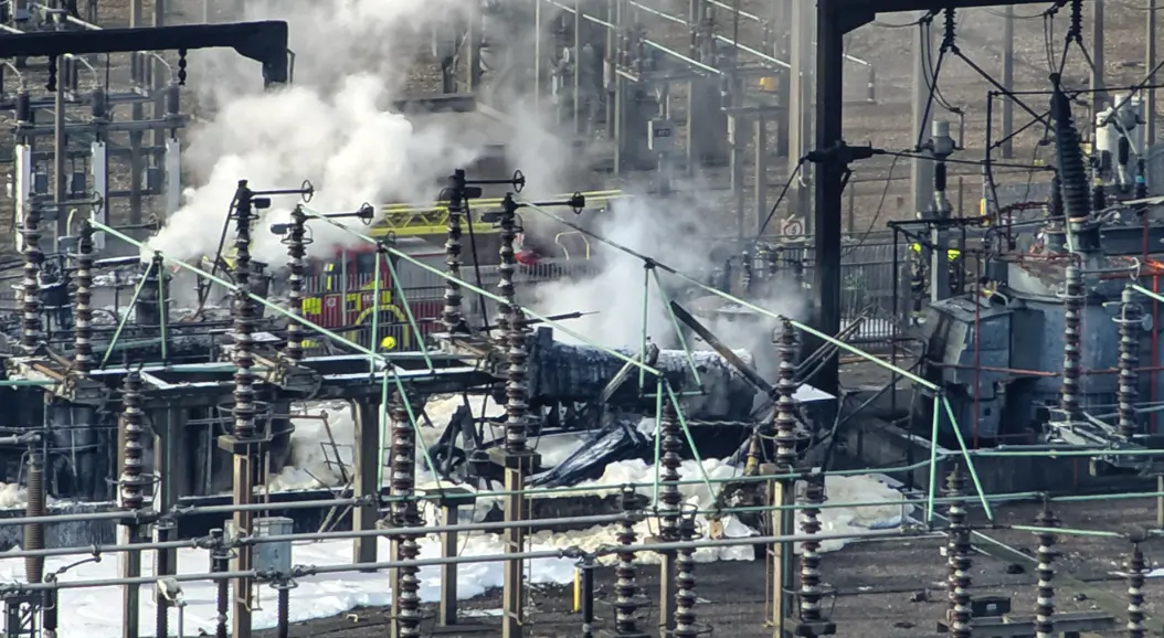 Heathrow Airport CLOSED Following Major Power Outage Caused by Substation Fire