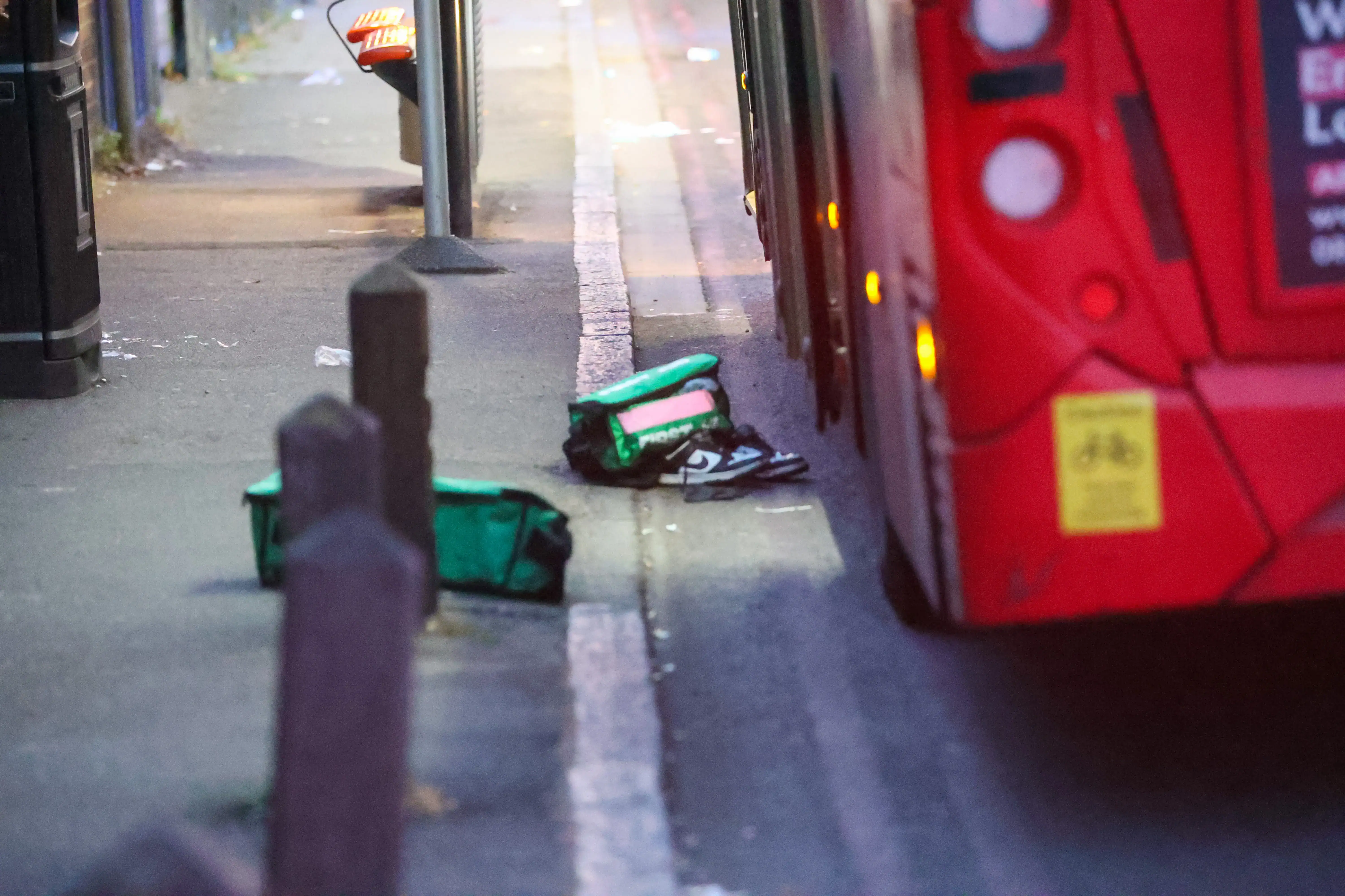 Road outside Private Pointers School Blackheath in Lockdown after stabbing on Night bus