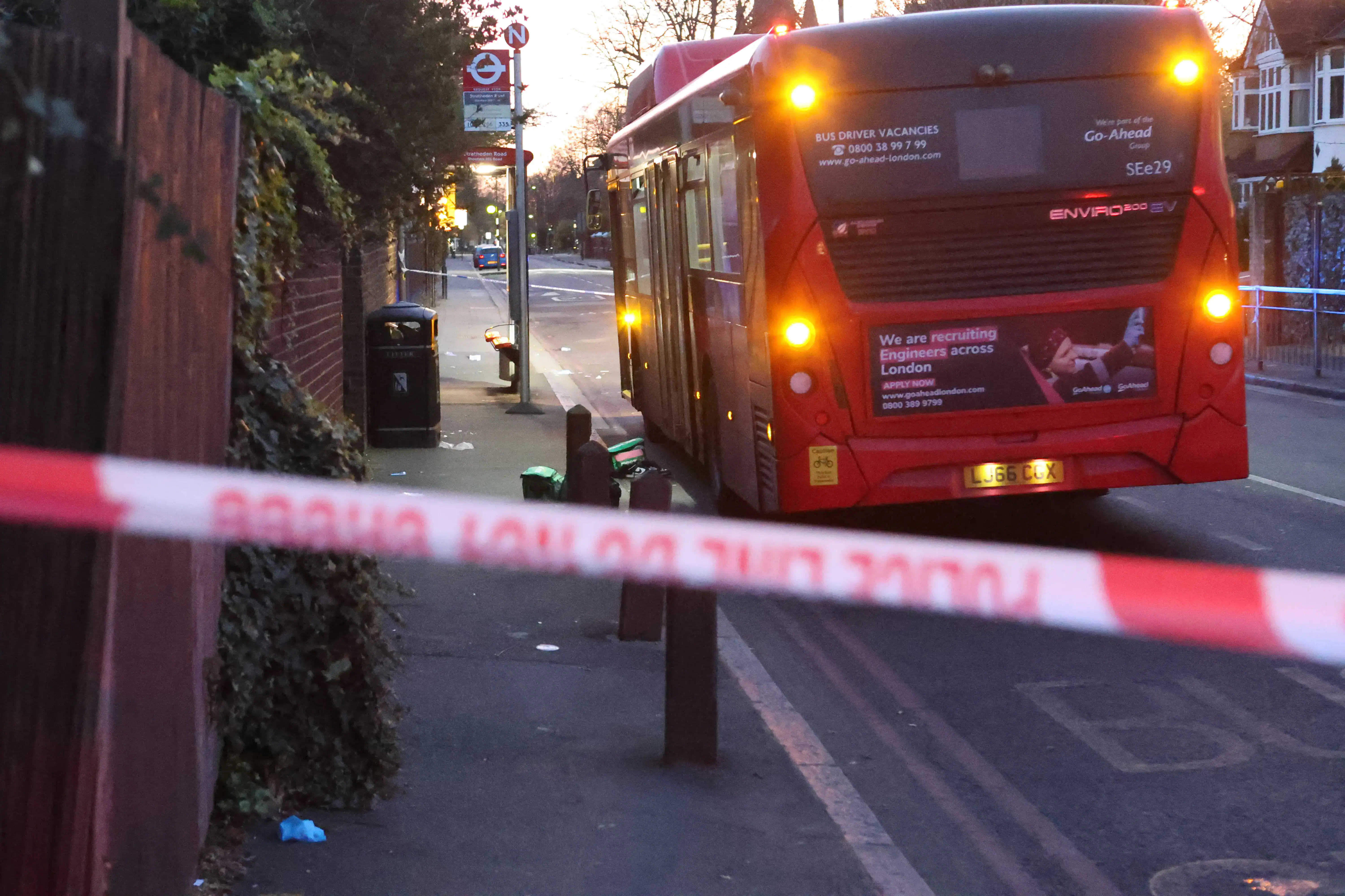Road outside Private Pointers School Blackheath in Lockdown after stabbing on Night bus