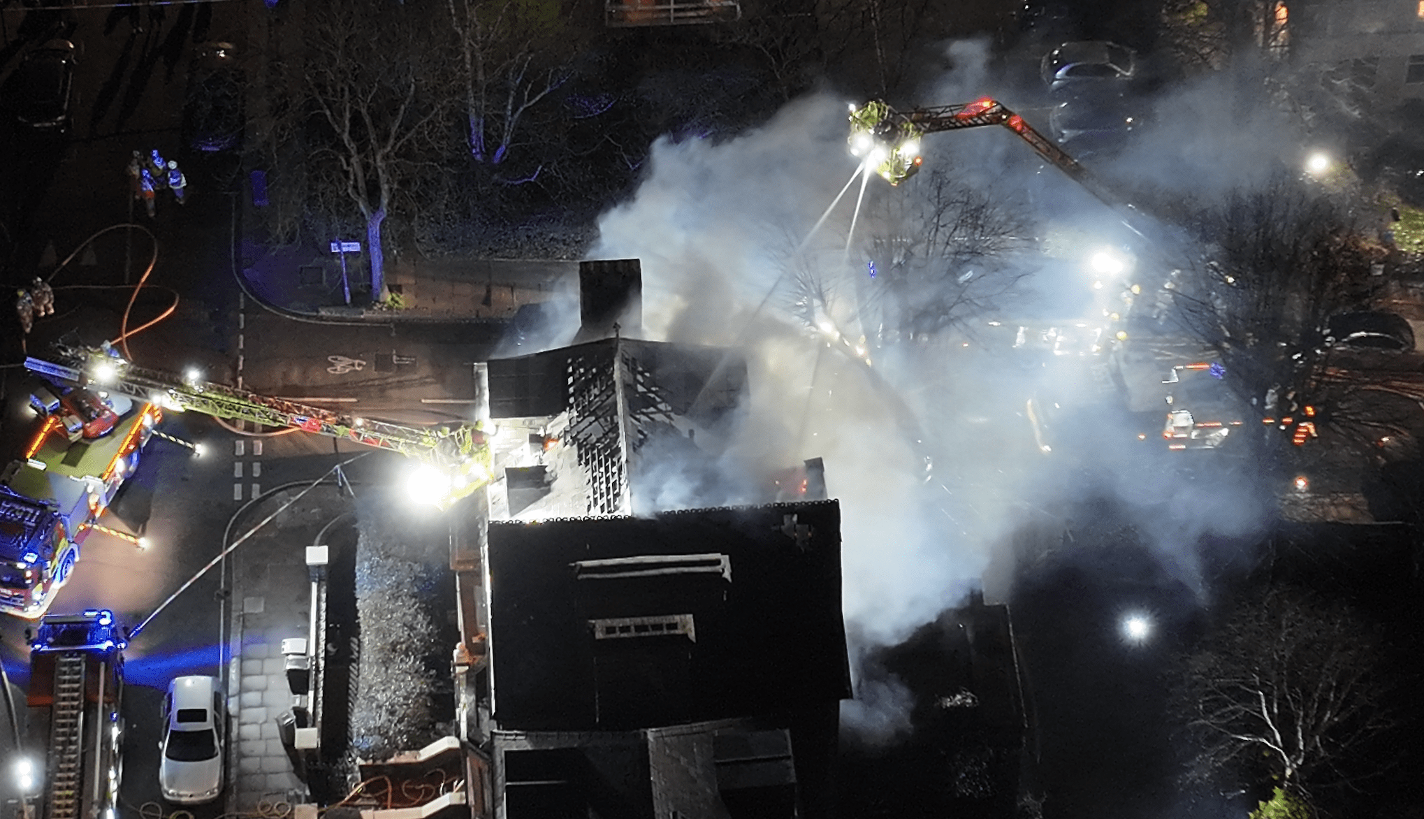 BREAKING: 70 Firefighters Tackle Massive Blaze at £5.4 Million Property in Hempstead