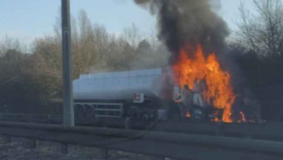 First Picture of Lorry Fire that is Causing Major Delays on M25 in Kent
