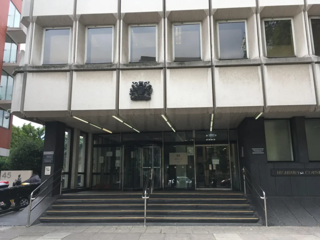 Teen Charged After Double Stabbing in Paddington Recreation Ground – UKNIP