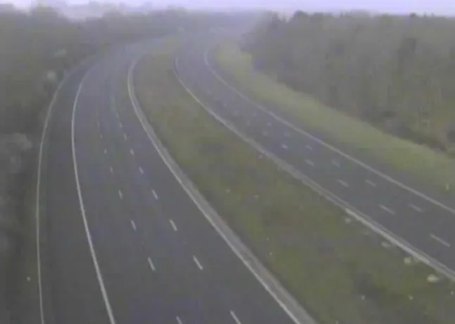 M40 Closed After Fatal Crash Kills Two Men in Oxfordshire