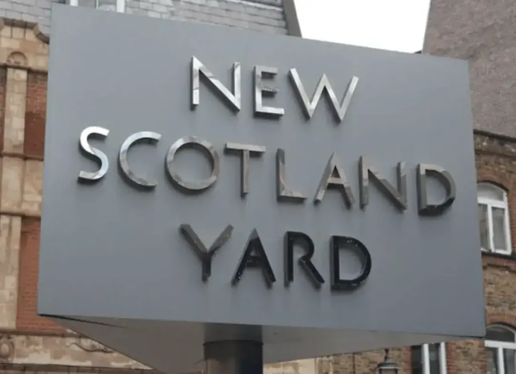 Met Police Officer Dismissed for Using Work Phone to Contact Sex Workers