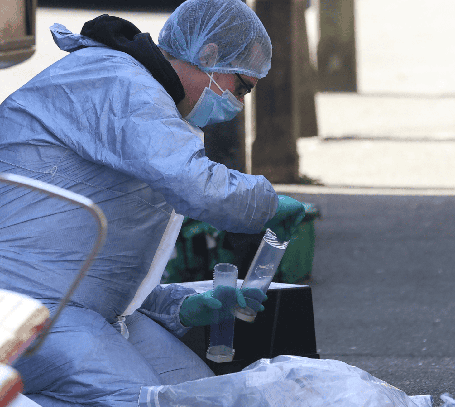 Police officer injured by glass in London night bus knife attack that leaves 2 in hospital