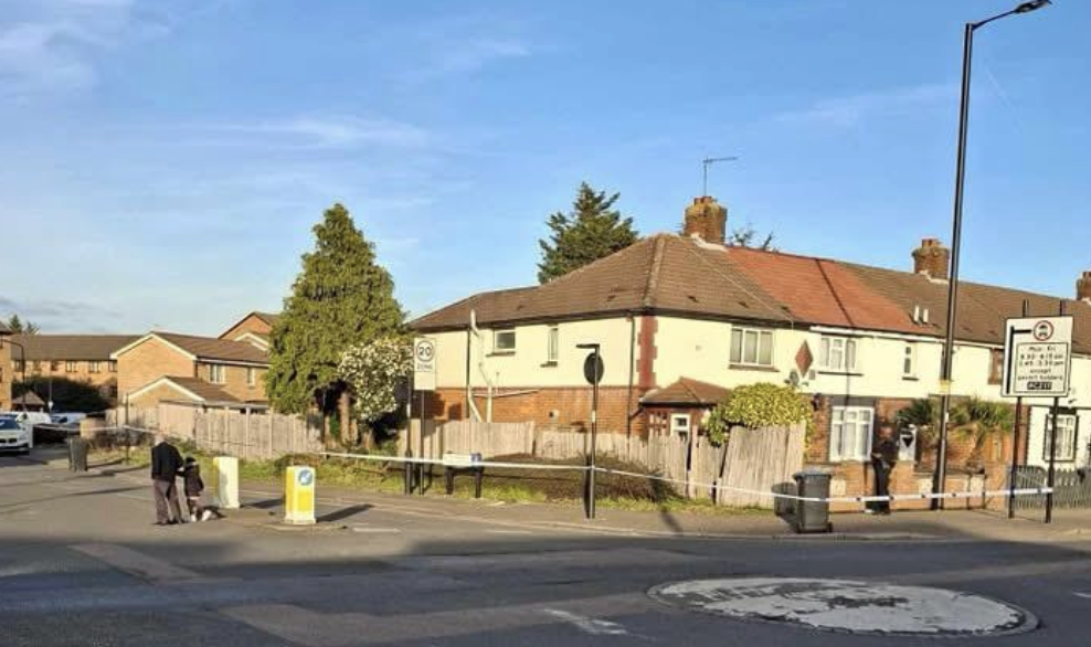 Police Seal Off House in Wilbury Way After Discovery of Cannabis Factory