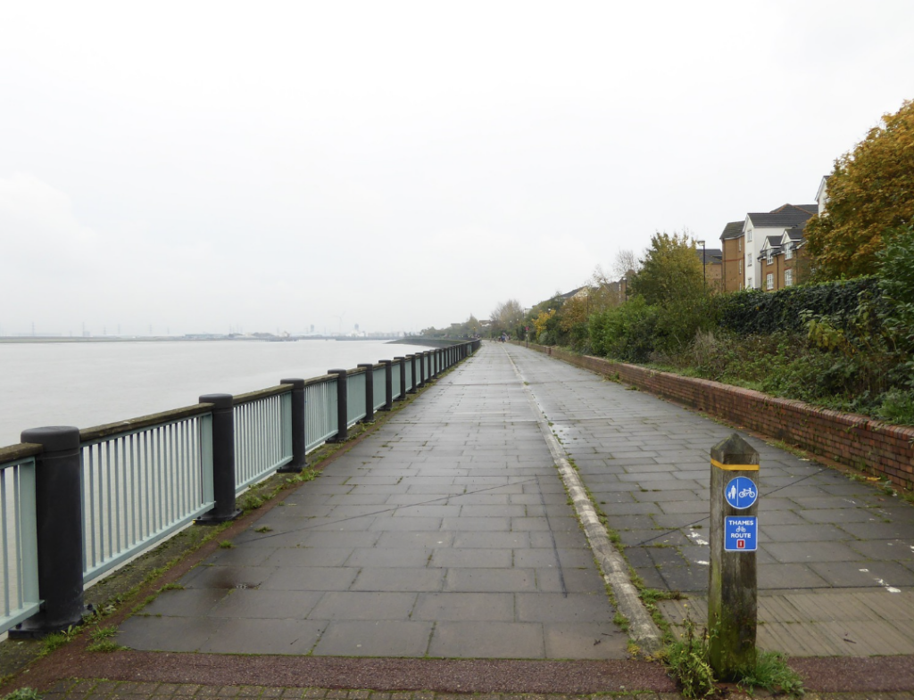 Safety Alert Issued After Reports of Indecent Exposure on Thames Path