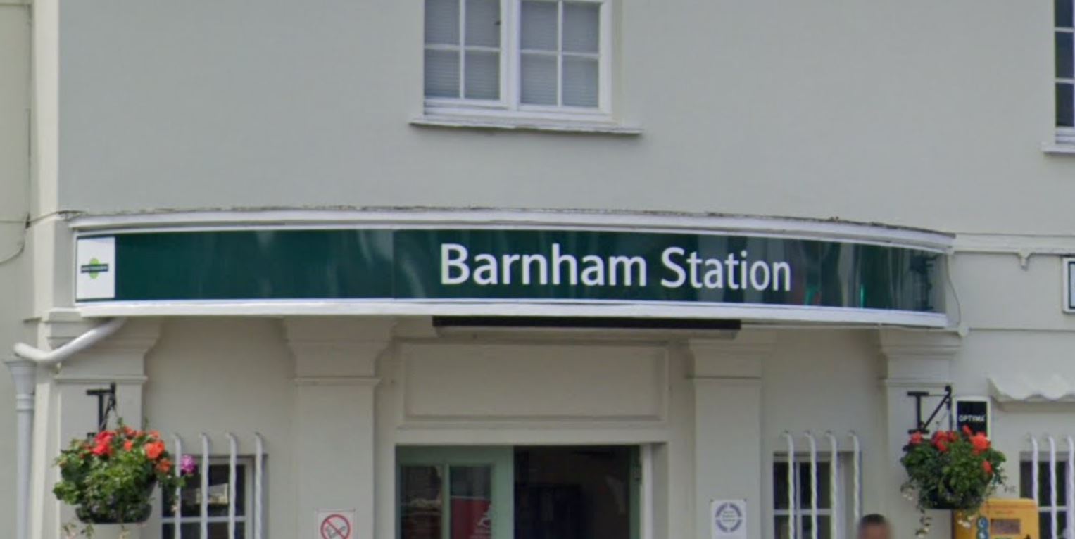 Southern Rail Passengers Face Delays Due to Electrical Fault Near Brighton