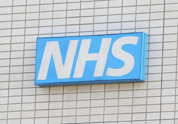 Starmer Announces Plan to Abolish NHS England in Move to Cut Bureaucracy and Shift Focus to Frontline Care