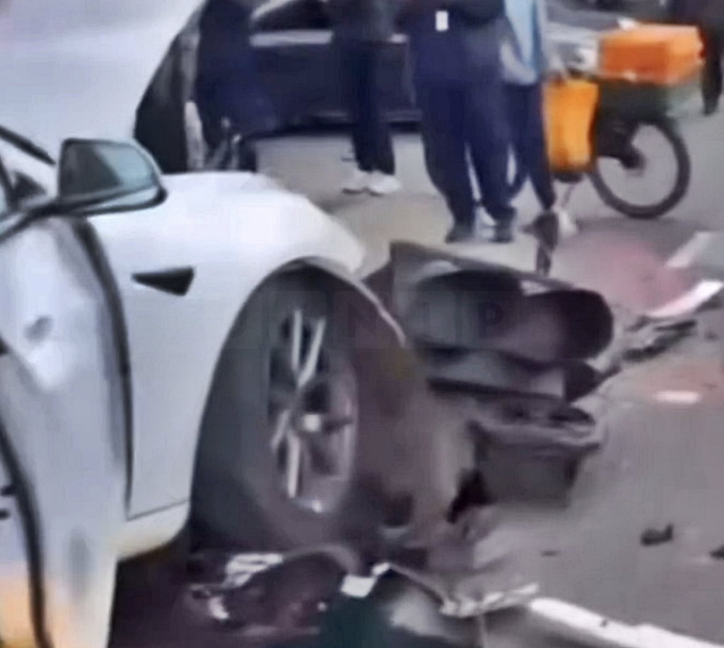 Tesla Ploughs into Group of Pedestrians with Seven Injured Outside Sainsbury’s in East London