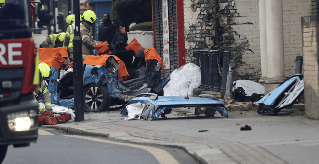 UPDATED: Man Injured After Police Pursuit Ends in Serious Crash in Thornton Heath