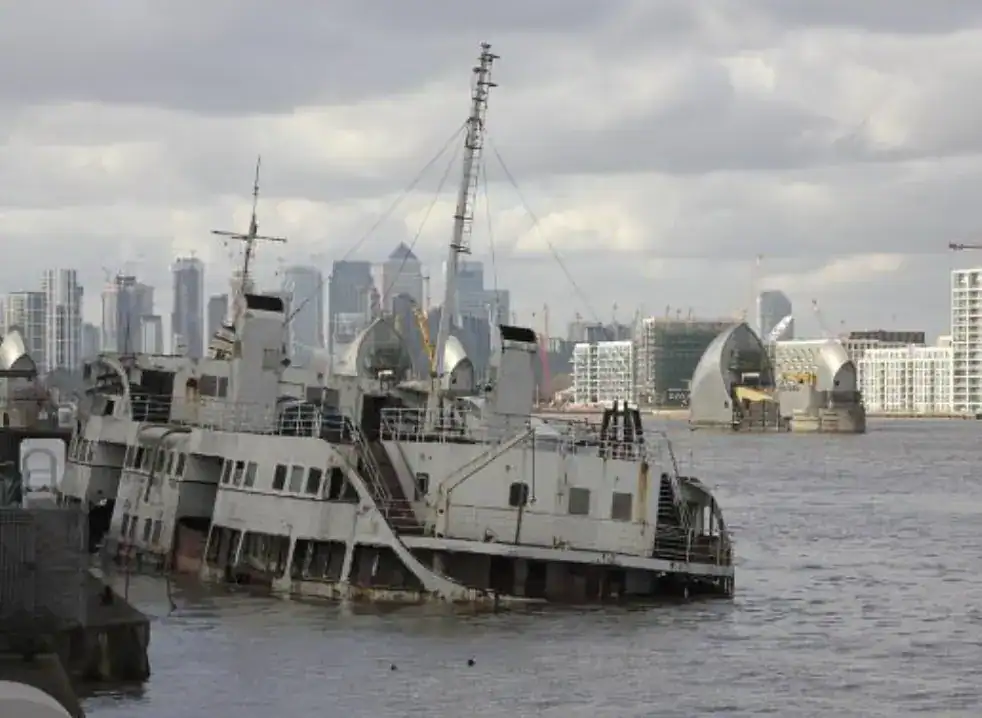 Blaze breaks out at Mellish Industrial Estate, Woolwich on MV Royal Iris