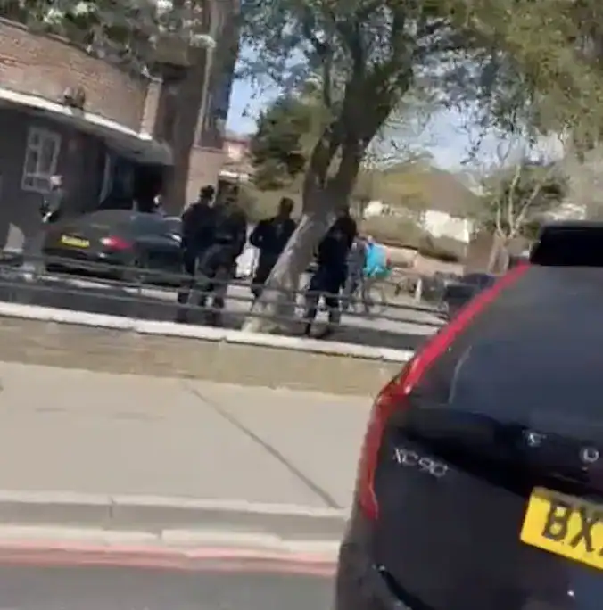 Armed Police and Helicopter  Respond to Ongoing Incident on Seven Sisters Road