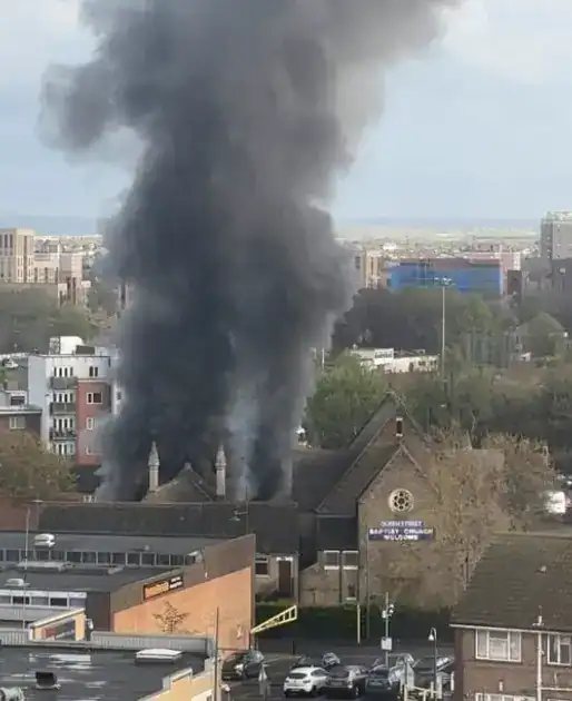 Fire Crews Respond to Smoke Issuing from Building in Erith