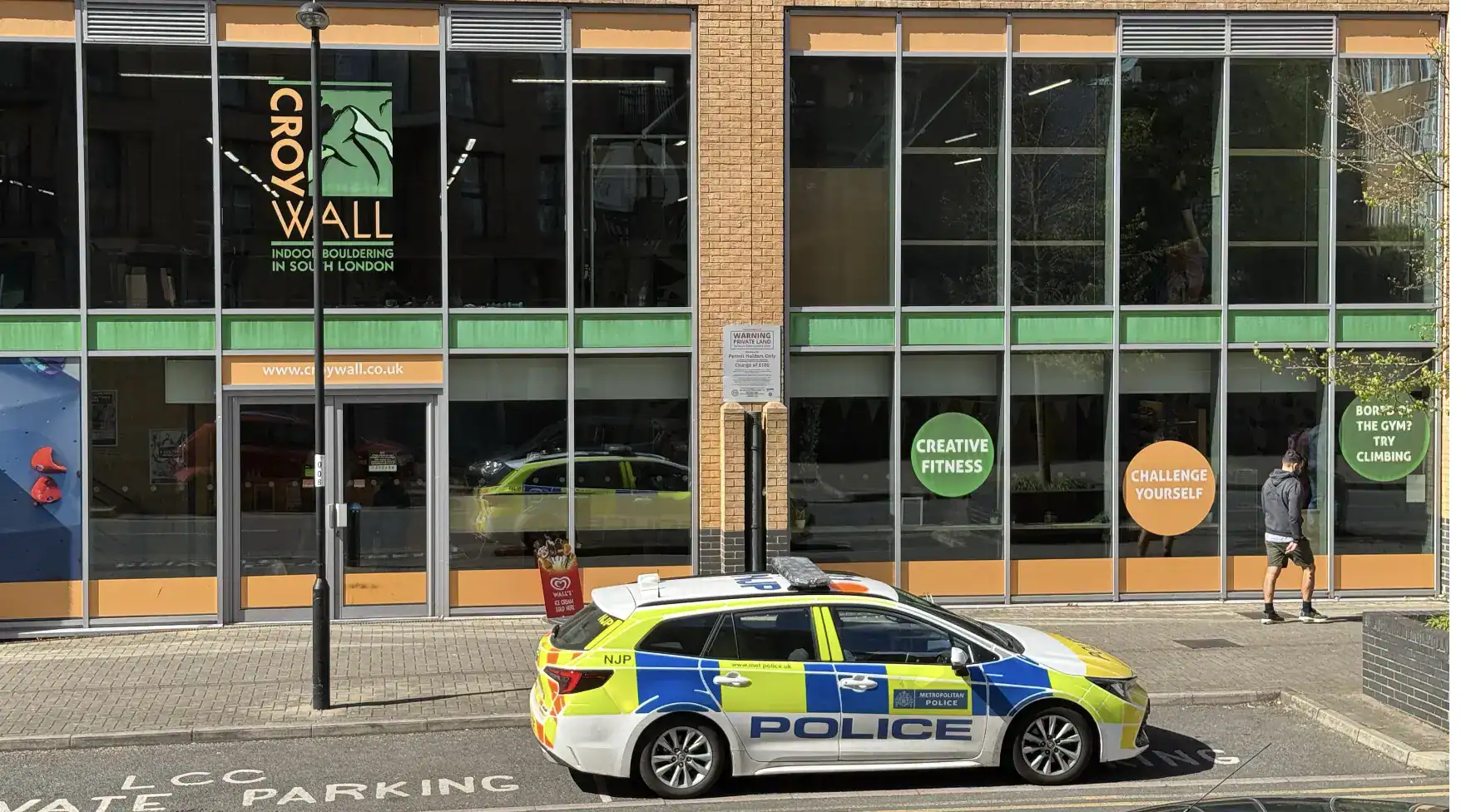 Man Arrested After Knife Incident in Croydon Gym