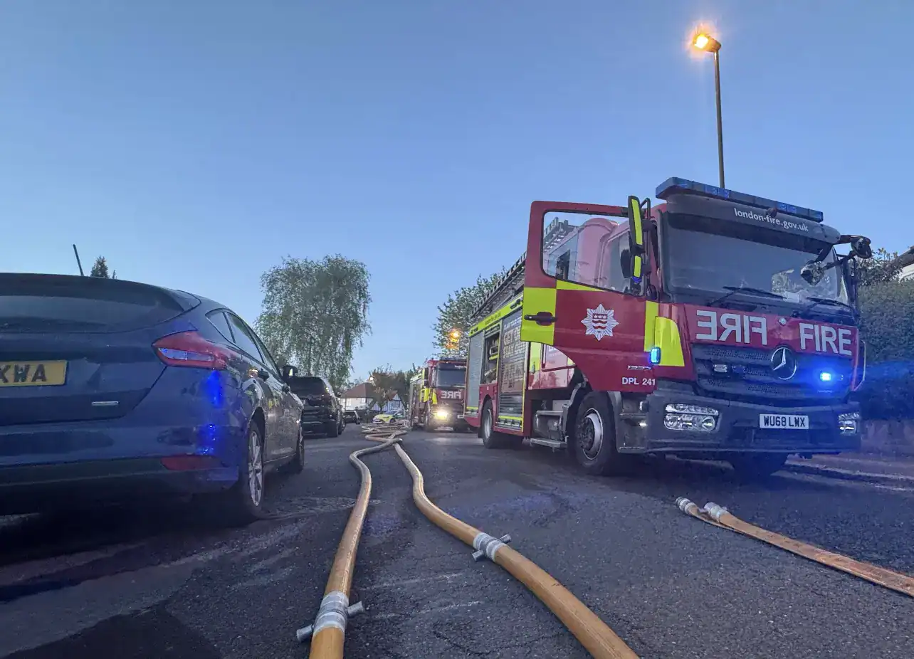 Major Blaze Tackled in Coulsdon as Gas Cylinder Explosion Sparks Fire Investigation