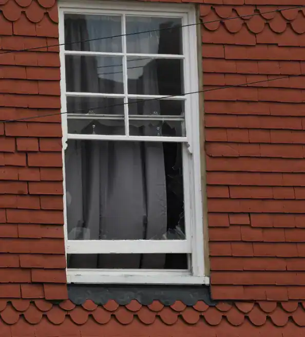 Breaking: Armed Standoff in Gravesend  – One Feared Injured